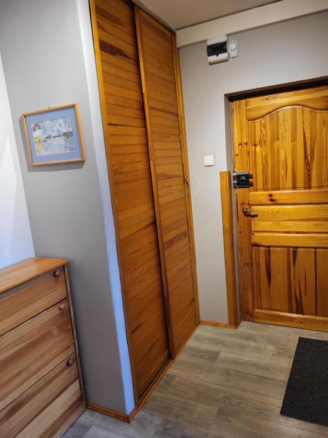 Apartament Sosnowy Z Parkingiem Torun Exterior foto