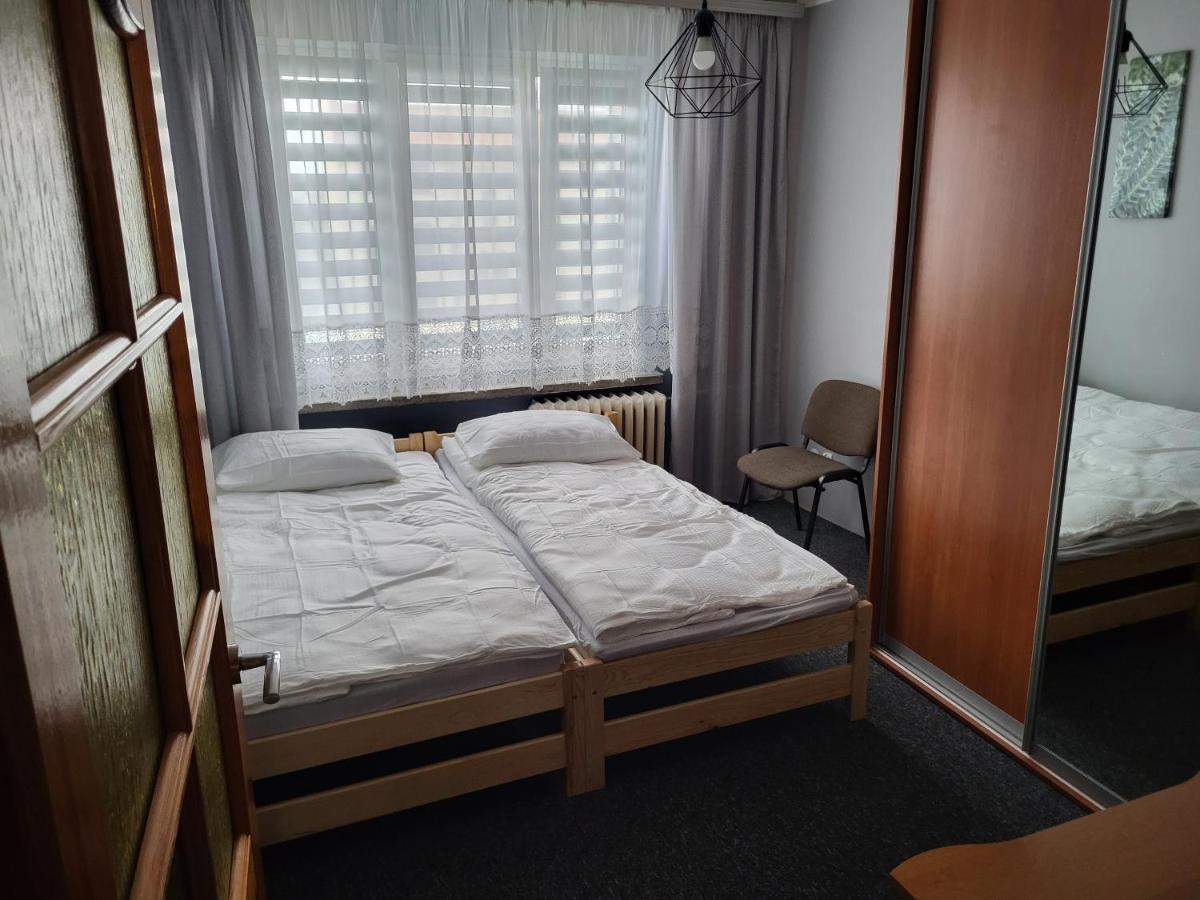 Apartament Sosnowy Z Parkingiem Torun Exterior foto