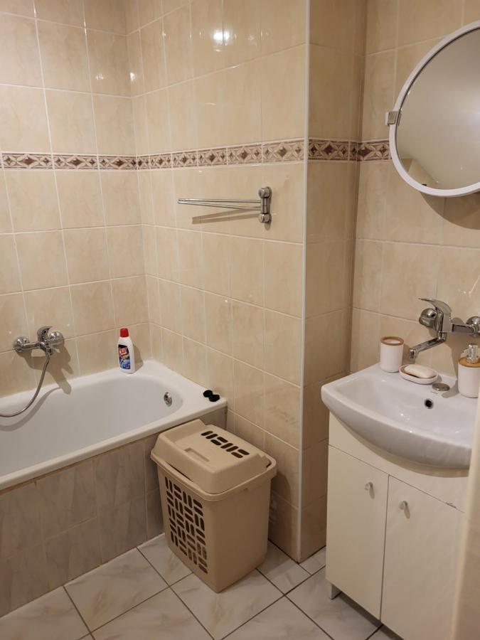 Apartament Sosnowy Z Parkingiem Torun Exterior foto